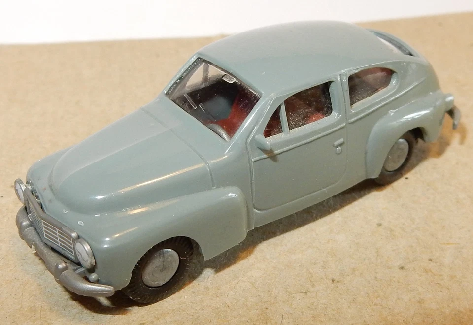 Rara Praline Ho 1/87 Volvo PV 544 Grigia Interno Rosso #4426 No. Box - Immagine 1 di 1