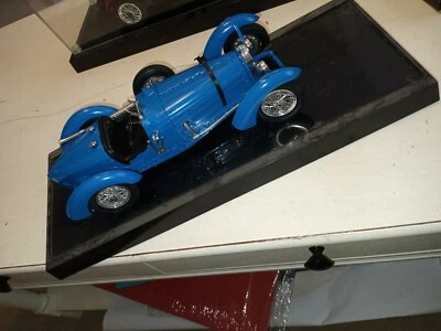 Burago 1/18 Scale Model Car 3005 - 1934 Bugatti Type 59 White Box Version - Image 1 of 3