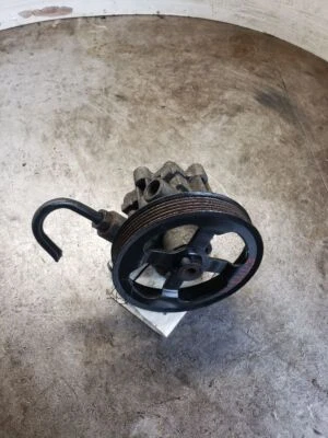 Bomba de dirección asistida usada se adapta a: Jeep Patriot 2015 grado A Foto 1 de 4