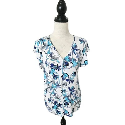 liz claiborne floral white and blue stretch top medium (petite) - Image 1 of 4