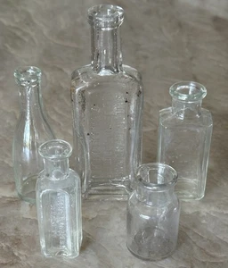 Lot of 5 Small Antique Glass Bottles Pharmacy Medicine Shoemaker Busch Robert W. - Picture 1 of 12