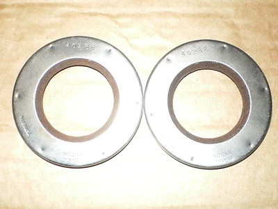  NORS 1937-42 BUICK ROADMASTER & LIMITED REAR WHEEL INNER SEALS 1296913 — 第 1/2 张图片