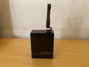 Watch support ZENITH Soporte para reloj - Wood Madera - 8 x 4 x 10 cm - Imagen 1 de 4