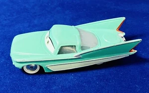 Disney Pixar Cars FLO 1:55 Scale Diecast Car - Picture 1 of 5