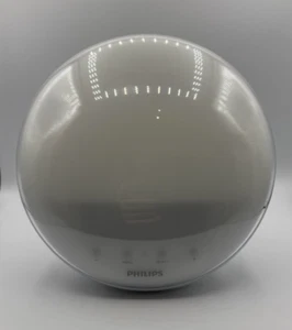 Philips HF3520 Wake-Up Light Alarm Clock with Coloured Sunrise Simulation - Picture 1 of 15