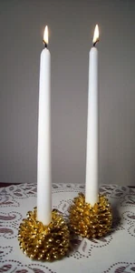 2er Set Kerzenständer Gold Tannenzapfen HALTER Weihnachten Urlaub rustikal Deko - Bild 1 von 5