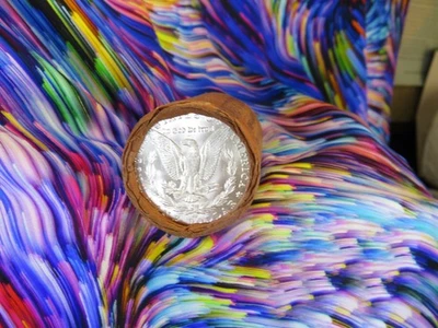 ROLL OF 20 SILVER MORGAN DOLLARS CC END / P  END TOP*87 - Image 1 of 4