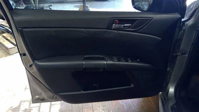 11 Suzuki Kizashi 2011 panel de moldura de puerta interior conductor delantero izquierdo negro 102903 Foto 1 de 4