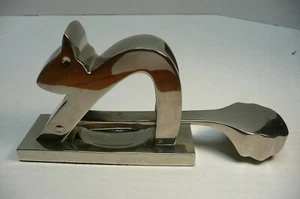 Edelstahl Tisch Nussknacker in Eichhörnchenform Chrom Retro - Bild 1 von 7