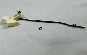 Macchina da cucire Singer Graduate 935 - Interruttore manuale alimentazione e luce di ricambio - Foto 1 di 4