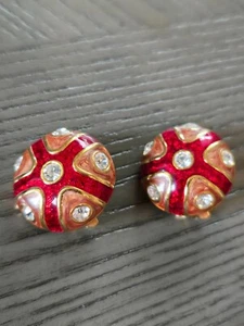 PENDIENTES CLIP VINTAGE JOAN RIVERS TONO DORADO METAL Y ROJO CON PEDRERÍA - Imagen 1 de 4