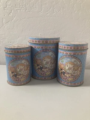 Artmark (3) Piece Small Picnic Metal Canister Set 5 1/2", 4 3/4", 4" Tall - Image 1 of 4