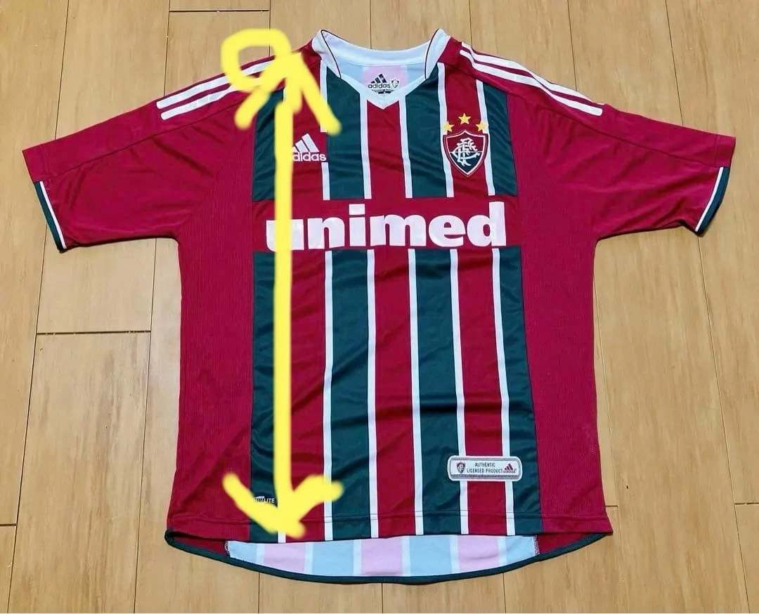 Preços baixos em Adidas Fluminense International Club Camisas de