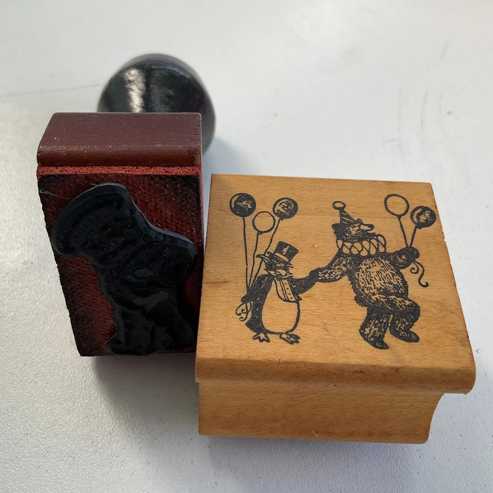 Lote de 2 sellos de goma vintage: oso payaso y lindo marinero S.S. personaje de Kewpie? Foto 1 de 4