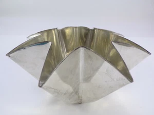 Portugal Metal Serving Bowl Tin Star 10" Vintage Entertain Decorative Piece b23 - Picture 1 of 9