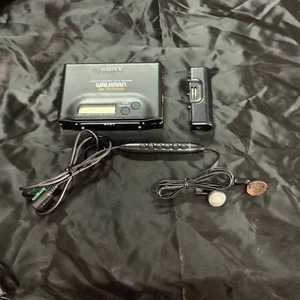 [JUNK] Sony WM-F701C Cassette Walkman For Parts or Repair - Picture 1 of 7