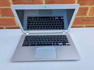 Toshiba CB35-A3120 13.3-Inch Chromebook. Toshiba CB35-A3120 Chromebook - Picture 1 of 24