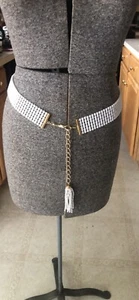 Vintage 1970’s White Mod Chain Adjustable Belt - Picture 1 of 4