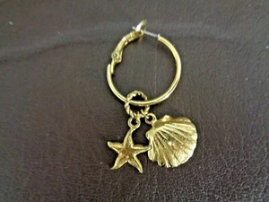 SINGLE Gold Tone Pierced Earring With Starfish & Seashell - Picture 1 of 3