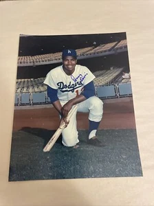 Tommy Davis Signed 8X10 Dark Photo Autograph Los Angeles Dodgers - Picture 1 of 2