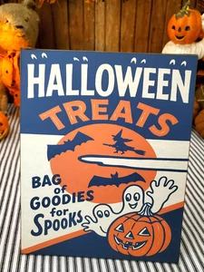 RETRO VINTAGE OLD MODERN STYLE HALLOWEEN TREATS FOR GHOSTS PAPER BAG CANDY SIGN - Picture 1 of 11