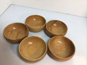 5 antique wooden bowls. About 4 inches wide and about 2 inches tall. OAK wood - Picture 1 of 7