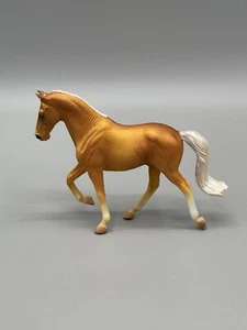 CollectA Walking Horse Toy Figurine READ DESCRIPTION - Picture 1 of 8
