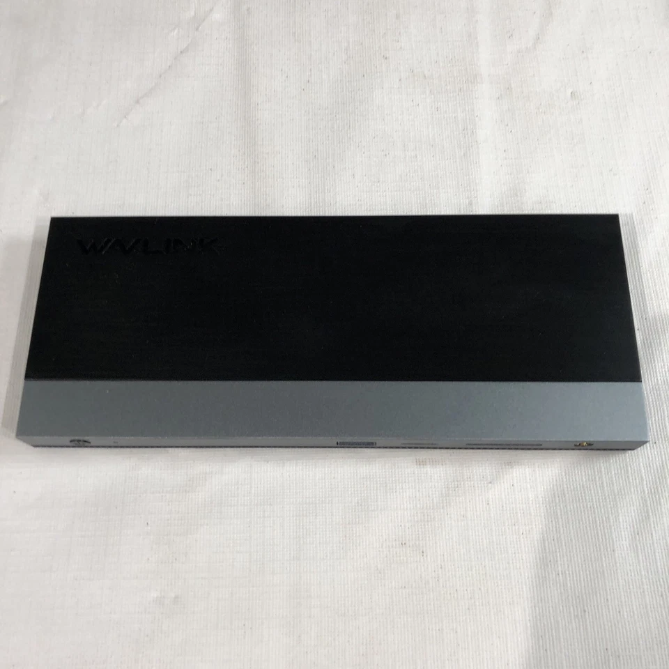 WAVLINK USB C Triple Display Docking Station No Power Adapter WL-UMD05 - Image 1 of 4