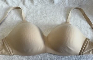 Wacoal Wire Free T-shirt Bra 36D seamless stretch foam cup 852189 Beige EUC - Picture 1 of 9