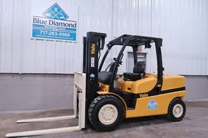 Yale GDP100VX, 10,000# Pneumatic, Cummins Diesel, 185" Three Stage, Sideshift - Picture 1 of 12