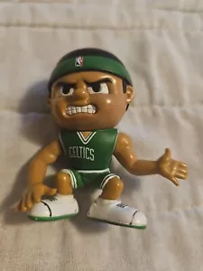 Boston Celtics Lil Teammate Defender 2.5" Action Figure NBA SERIES 2 - Picture 1 of 3