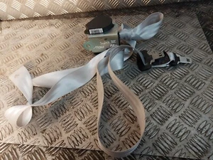 Ceinture de sécurité arrière Centrale - RENAULT SCENIC III (3) - Réf 888507366R - Picture 1 of 4