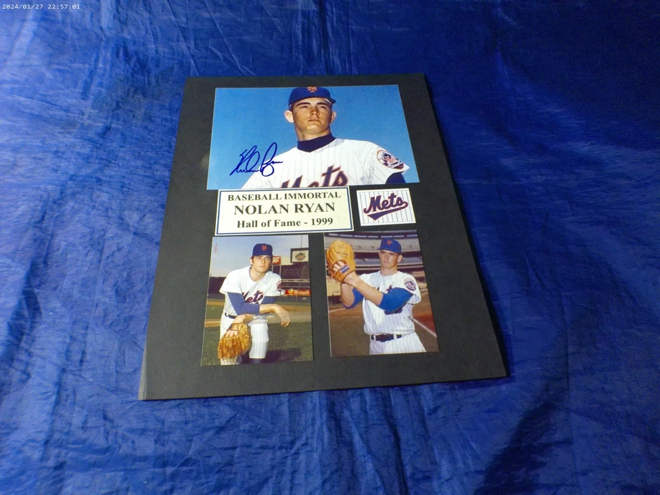 Nolan Ryan 4"x6" Autographed Matted Photo - Image 1 of 1