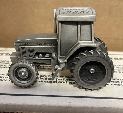 Tractor de peltre SpecCast John Deere 7800 New Orleans Deere Expo 2000 1/43 Foto 1 de 4