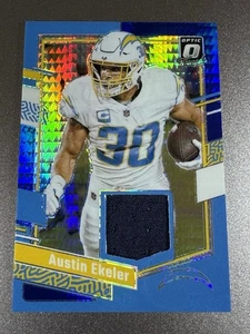 Austin Ekeler 2023 Panini Donruss Optic Blue Hyper Prizm Threads Patch #DT-AE - Foto 1 di 6