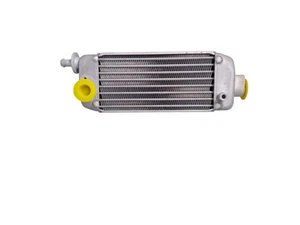 Radiador Aceite Para FIAT Punto Sedán 5P (93 >99) 7770332 Gasolina - Picture 1 of 6