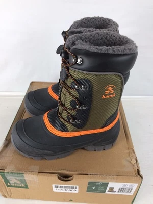 Open Box Kamik Luke 3 Botas de Invierno para Niños, Oliva, K1 Foto 1 de 4