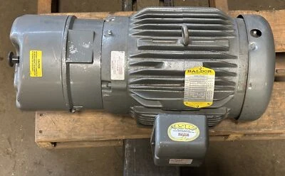 Baldor 230/460 V 3 PH 1140 RPM 7.5 HP 215T Frame TE Motor w/ Stearns Brake - Image 1 of 4