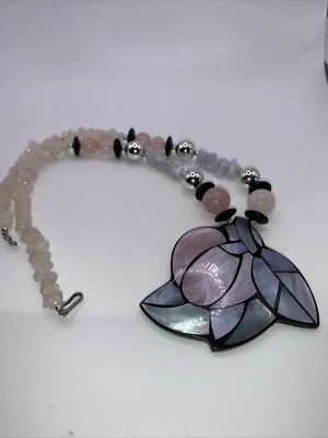 Collar de Colección Lee Sands Madreperla Cuarzo Rosa Abulón Ónix Fruta Flor Foto 1 de 4