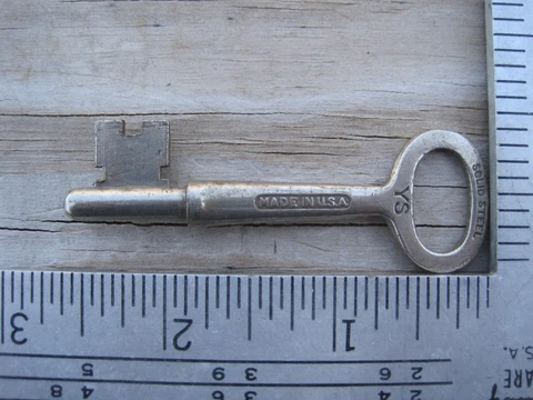 one yale & towne   Door Mortise Lock signed Skeleton key # ys 151 Cover