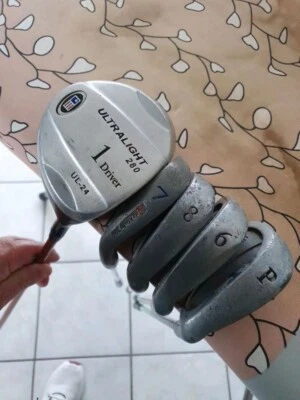 USKG-Schlägersatz mit passendem Golfbag / US Kids Golf - Bild 1 von 4