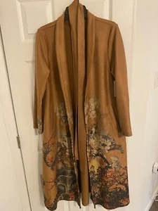NEW: Unique women long coatigan/blazer sz large one-of a kind-beige with artwork - Picture 1 of 4