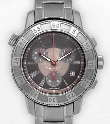 Reloj Tiffany 42mm Resonador T-57 Cuarzo Gris Esfera Romana Fecha Cronógrafo Acero Foto 1 de 4