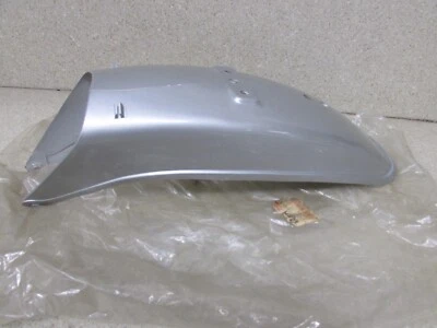 NOS 1979 79 GUARDABARROS TRASERO YAMAHA DT175 DT 175 PLATEADO 2N5-21611-10-20 (VER NOTAS) Foto 1 de 4