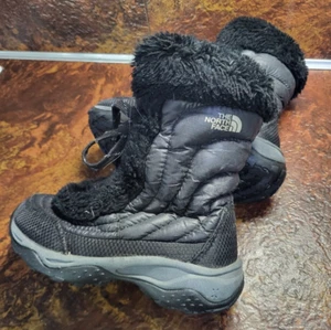 The North Face Winter Boots - Kids Size 12 - Fur Lined Top - Goose Down Filling - Picture 1 of 8