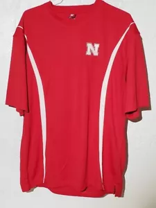Nebraska Huskers Short Sleeve Shirt Moisture Wicking Quick Dry Big 10 Large NEW - Picture 1 of 3
