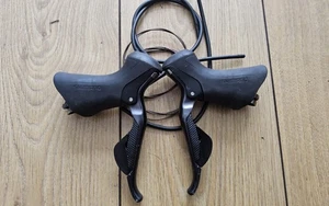 Shimano Ultegra ST-6870 DI2 Rim Brake Levers Electric Gears Cable Brakes - Picture 1 of 3