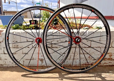 Juego de ruedas para bicicleta de carretera con llanta de helio edición aniversario Mavic Ksyrium ES Dixieme Foto 1 de 4