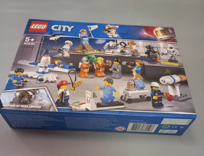 Lego 60230 Space People Pack New Sealed - Image 1 of 2