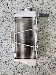 2007 - 2013 Yamaha WR250F Right Fill Radiator 5UM-12461-E0-00 - Picture 1 of 6